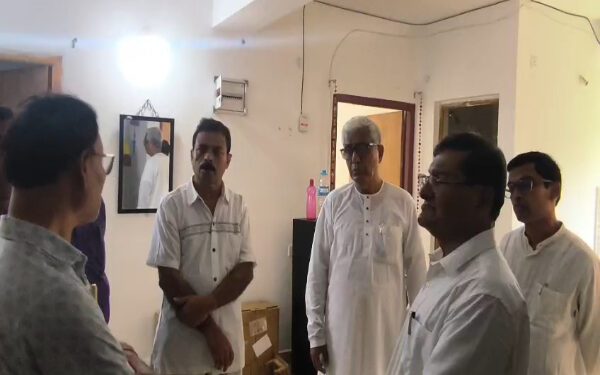 Manik Sarkar expresses condolences to victim’s family