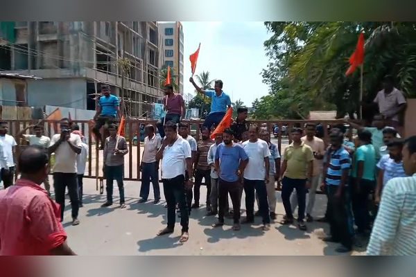 Transport workers clash at Nagerjala, several injured