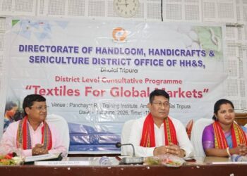 Minister Urges Modernization of Tripura Textile Sector