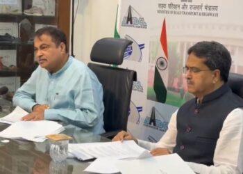 Tripura CM discusses NH projects with Gadkari
