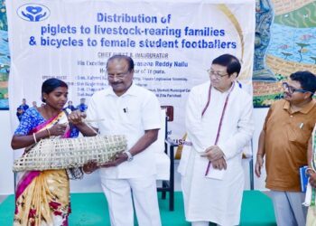Unakoti: Governor inaugurates welfare distribution drive