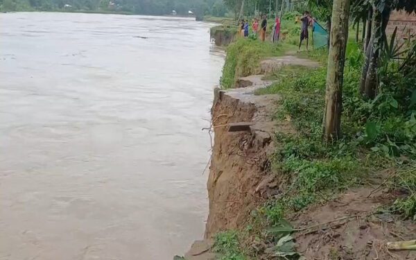 Melaghar residents demand urgent embankment work