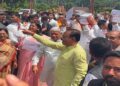 NDA MPs protest against Congress demonstration