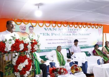 Governor Indra Sena Reddy Nallu Joins ‘Ek Ped Maa Ke Naam’ Van Mahotsav in Agartala