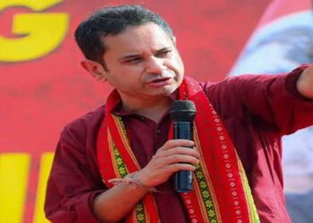 Pradyot Alleges Selective Eviction by AMC, Raises Encroachment Issue
