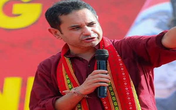 Pradyot Alleges Selective Eviction by AMC, Raises Encroachment Issue