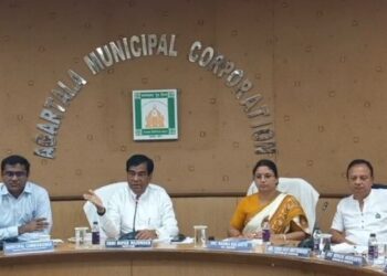 AMC Plans Better Civic Services for Durga Puja