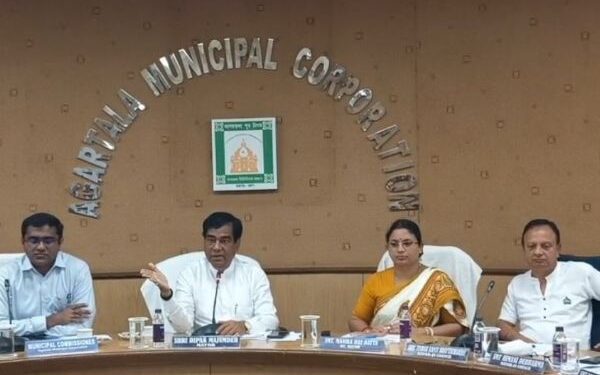 AMC Plans Better Civic Services for Durga Puja