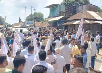 CPI(M) alleges road blockade, vehicle damage involving Manik Sarkar’s convoy