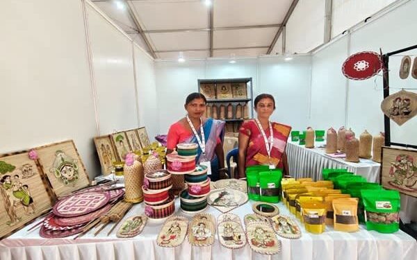 Tripura’s rural women take handicrafts to national market