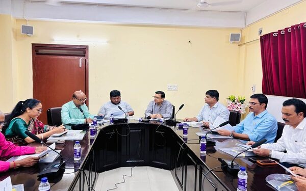 Tripura Labour Board Reviews Minimum Wages, Workers’ Welfare