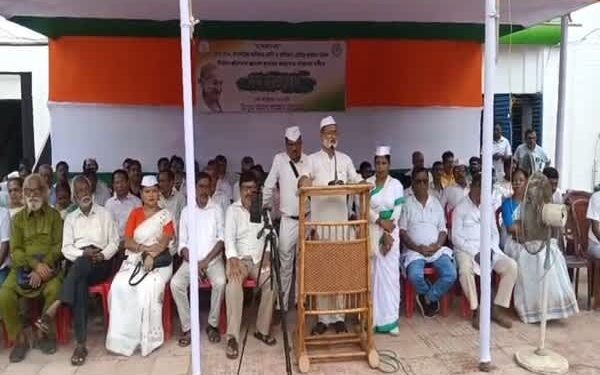 Congress stages mass sit-in in Tripura, raises electoral concerns
